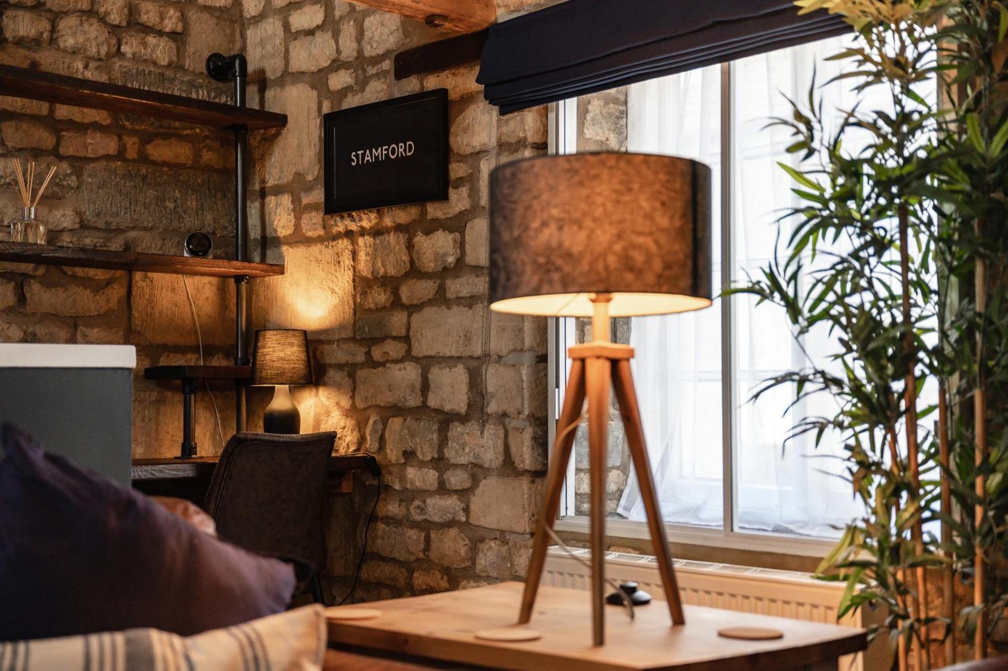 Luxury Town Centre Loft Apartment In Converted Granary Stamford Eksteriør bilde
