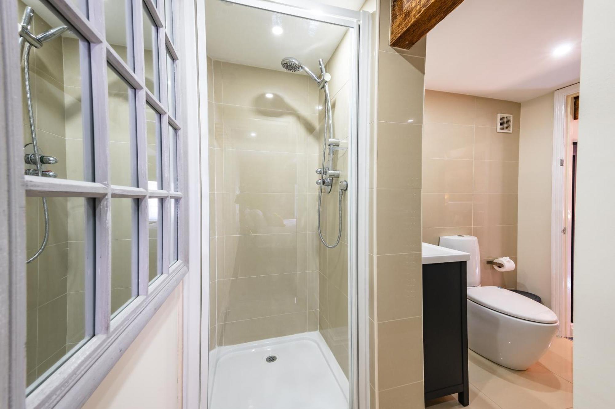 Luxury Town Centre Loft Apartment In Converted Granary Stamford Eksteriør bilde