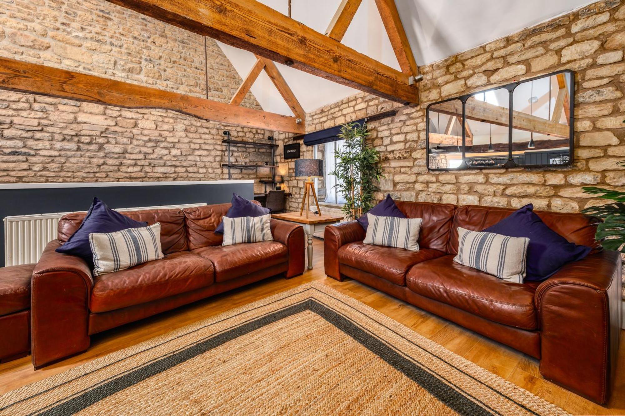 Luxury Town Centre Loft Apartment In Converted Granary Stamford Eksteriør bilde